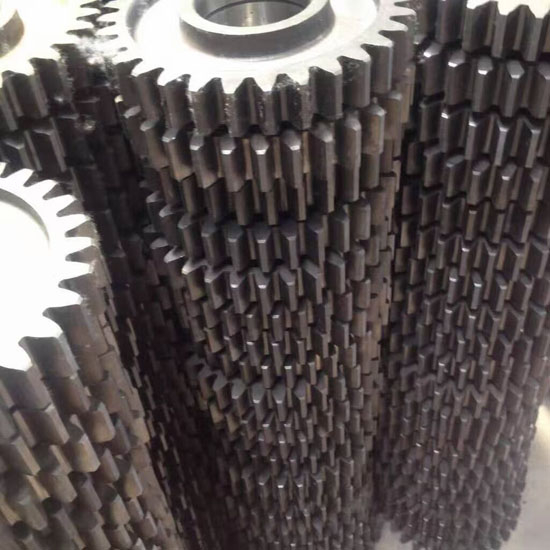 直齒輪完工，鏈輪車間加工完成。